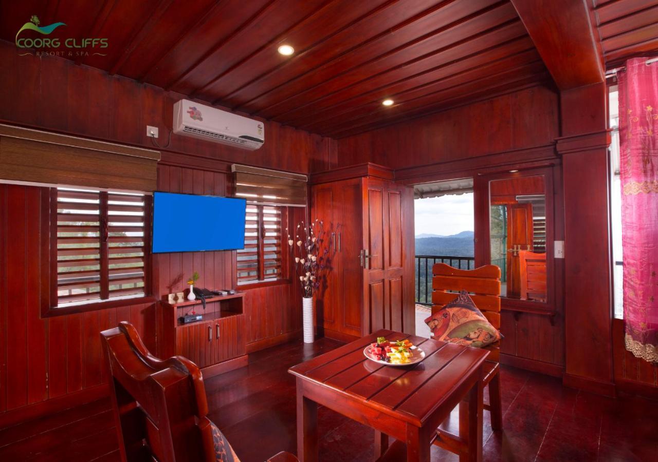 Coorg Cliffs Resorts Ammatti Bagian luar foto